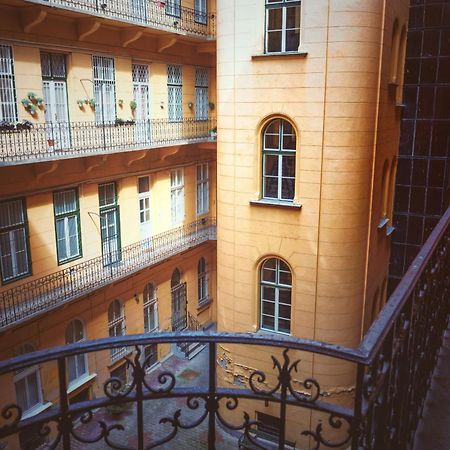 Jozsef Krt 3Br - Near Corvin Appartement Boedapest Buitenkant foto